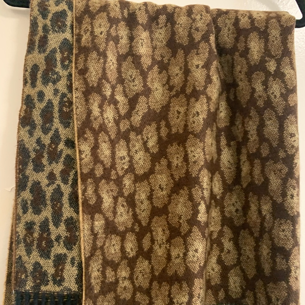 Leopard Print Scarf with Fringe Bottoms - Picture 2 of 3